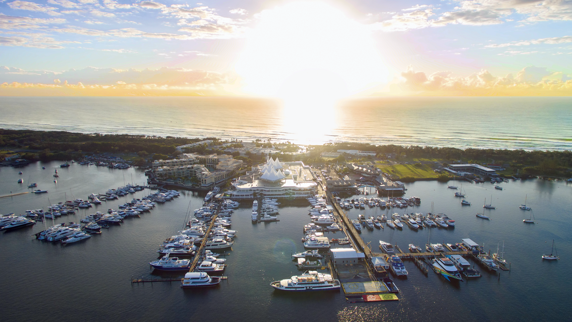 Gold Coast Marina, exquisite sunshine and gorgeous view of boats